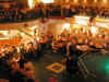 Crowd1.jpg (86106 bytes)