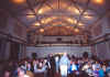 Crowd_1.jpg (63783 bytes)