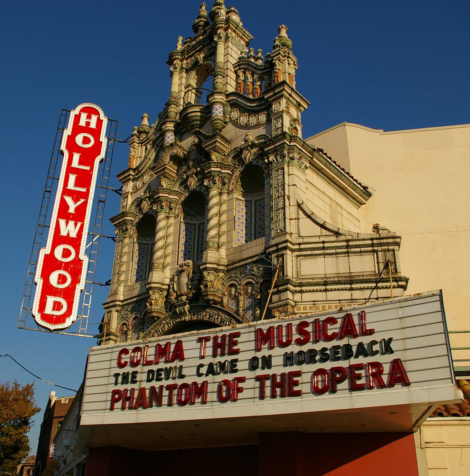 Hollywood theater facde