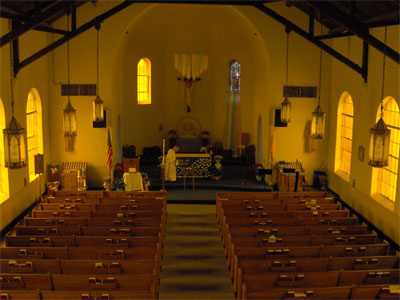 Click here to download a 2048 x 1536 JPG image showing the chapel as viewed from the loft where the organ console is installed.