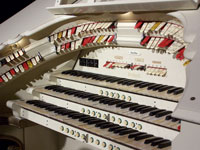 Click here to download a 2576 x 1932 pixel JPG image showing the stop sweep of the 3/14 Mighty WurliTzer at the Orpheum that Bob Mitchell played.