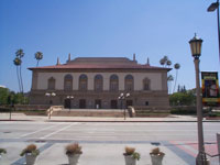 Click here to download a 1152 x 864 JPG image of the Pasadena Civic Center where Rob Richards and Jelani Eddington played the opening concert for the Convention on July 1, 2005.