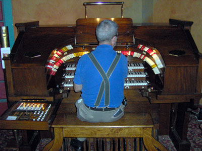 Click here to download a 2048 x 1536 JPG image showing Tom Hoehn at the console of the 3/12 Robert Morton Theatre Pipe Organ.