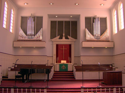 Click here to download a 2592 x 1944 JPG image showing the 8-foot Diapason Principal pipes standing tall above the stage in the sancuary of the church.